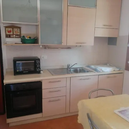 La Casa Con Giardino - *